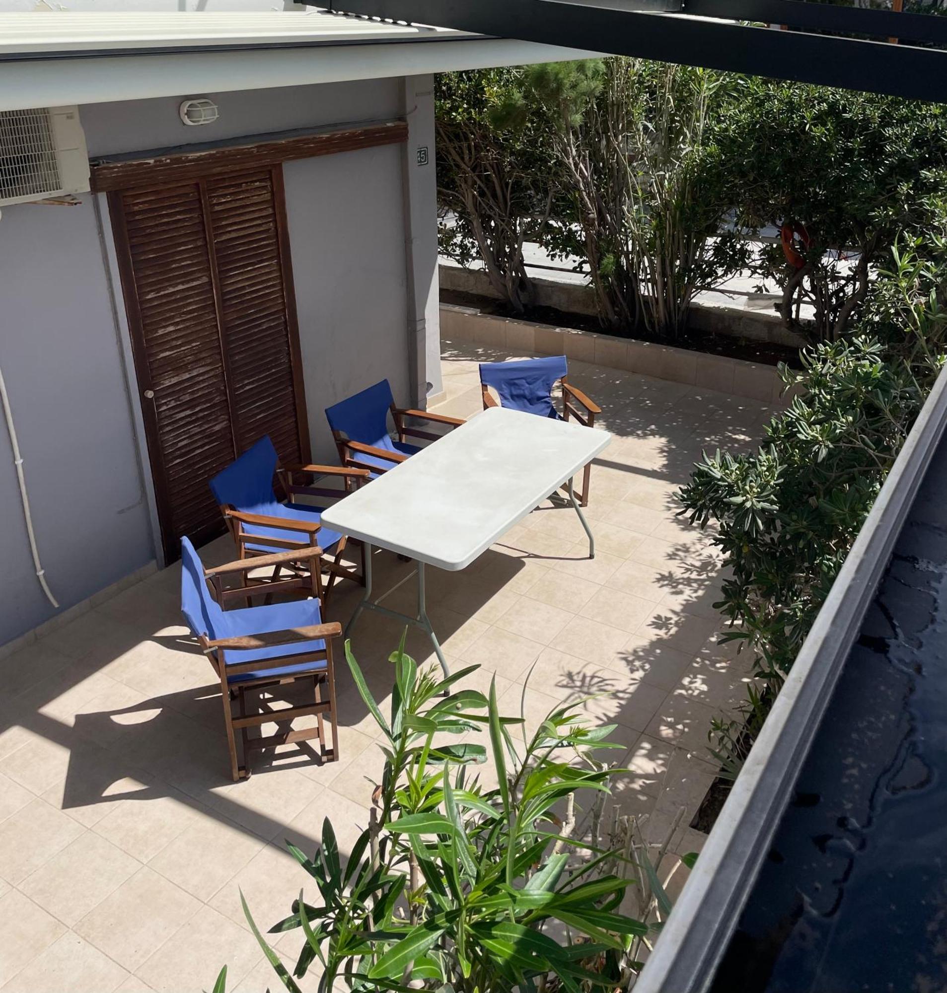 Sea La Vie - Beachfront Retreat Loutráki Exteriér fotografie